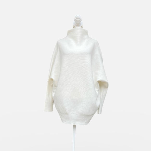NWT Zenana Dolman Sleeve Mock Neck Ribbed Sweater in Off White Size M - Picture 3 of 10